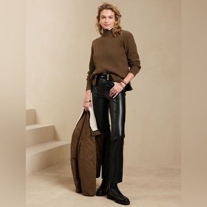 Size 28/6 - Banana Republic Factory Black Faux Leather Cropped Bootcut Pants
